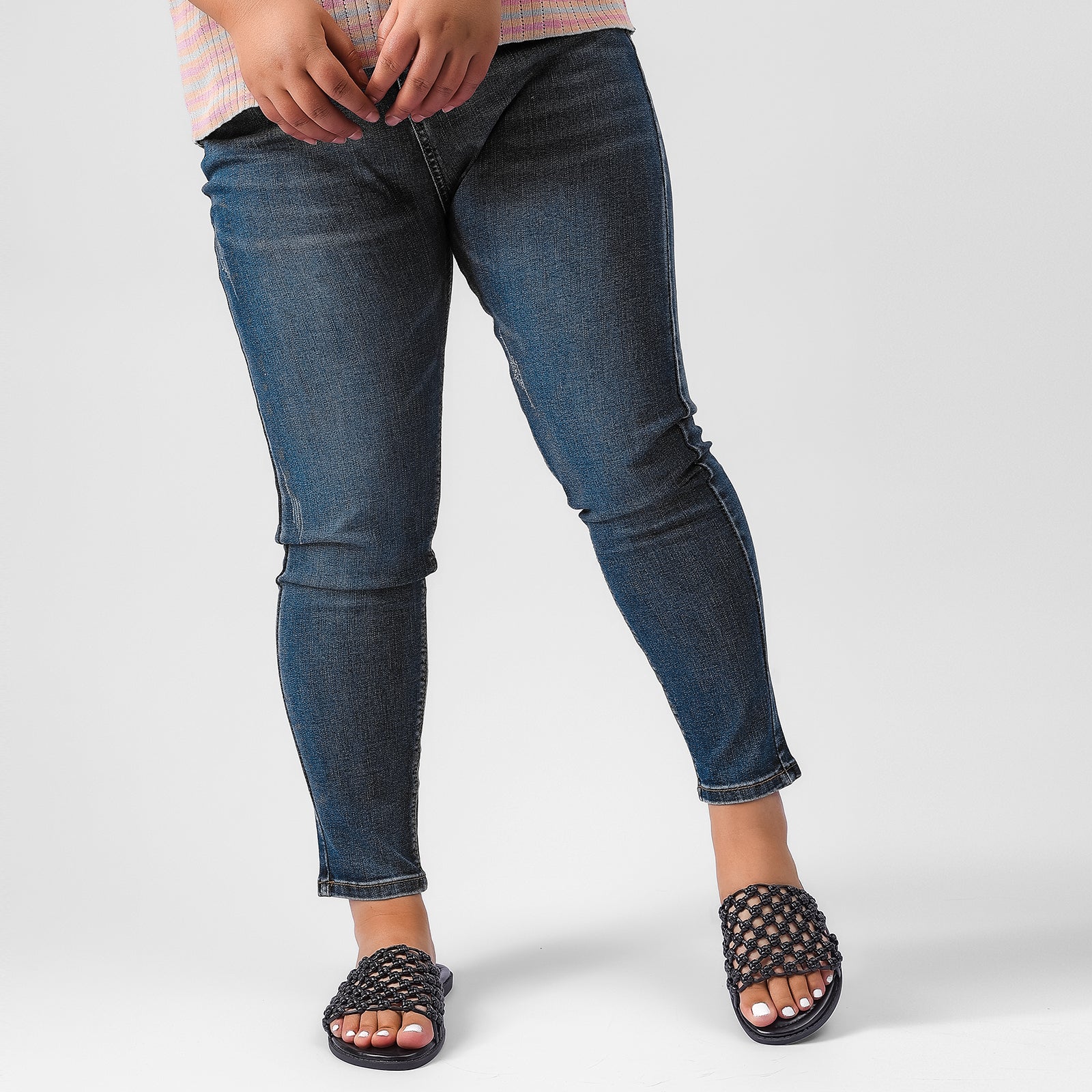 Ruiee Wide Width Sandals for Women, Summer Slide Sandal Casual Wide Feet Flat Slides Comfort Braided Slip on Sandals Beach Shoes for Women.